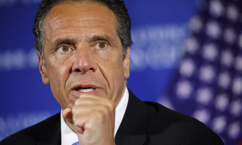 Δυο Δημοκρατικοί Γερουσιαστές ζητούν την παραίτηση Κουόμο